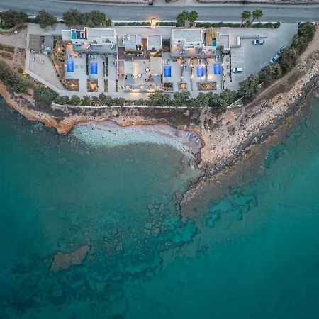 Paros Comfy Suites-3