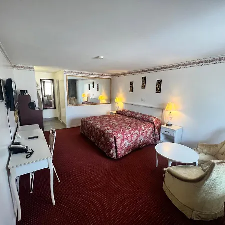 Inn Towne Motel-2