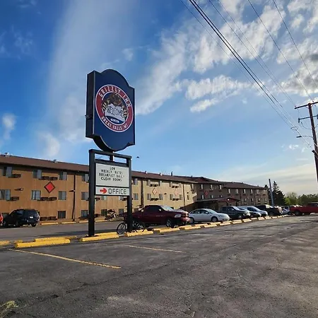 Grizzly Inn-3