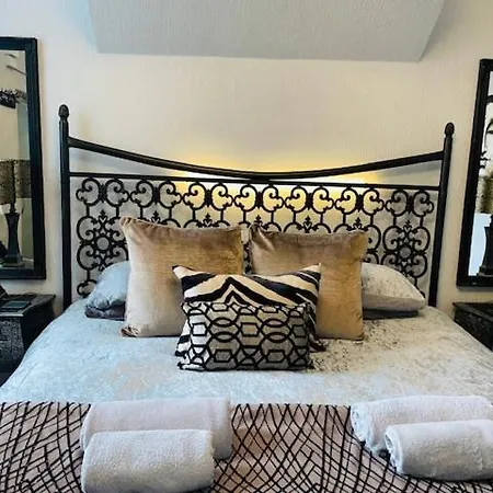 The Vines Guesthouse-3