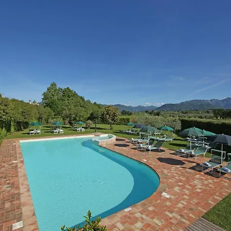 La Romantica Pool And Garden House-3