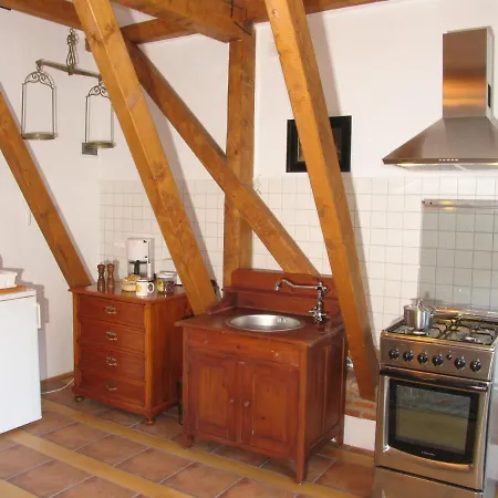 Casa Rozelor-3