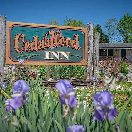 Cedarwood Inn-2