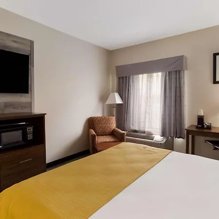 Best Western Crossroads Inn-3