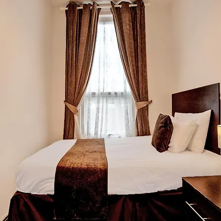 The Waverley Hotel-2