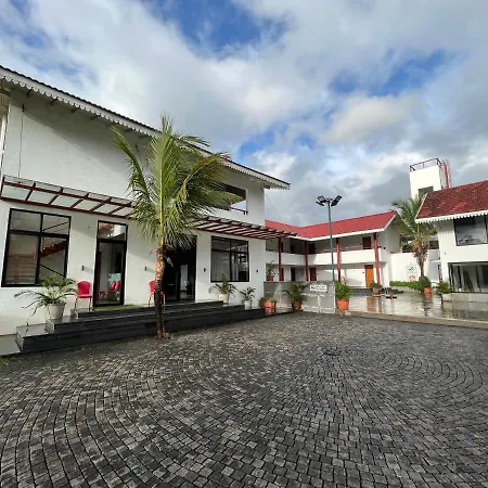 The Green Estate Resort-3