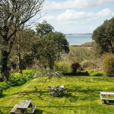 Castlemead Country House By The Sea-2
