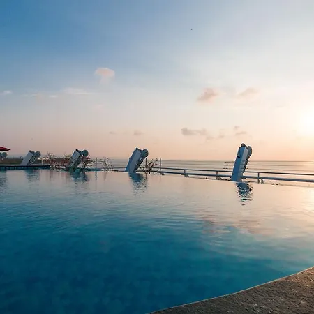 Kutabex Beachfront Hotel-3