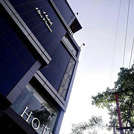 Hotel Hirapanna-3