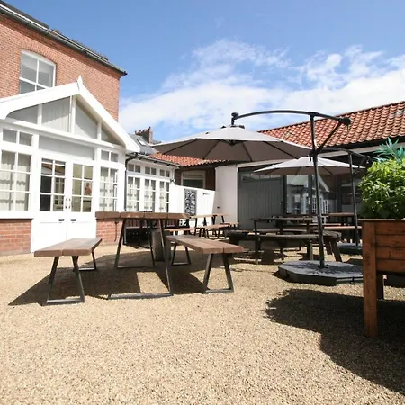 The Red Lion Hotel-2
