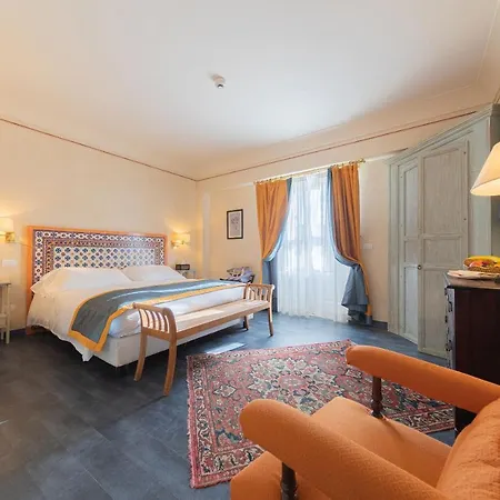 Algila Ortigia Charme Hotel-3