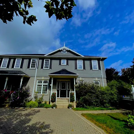 Charlottetown House-3