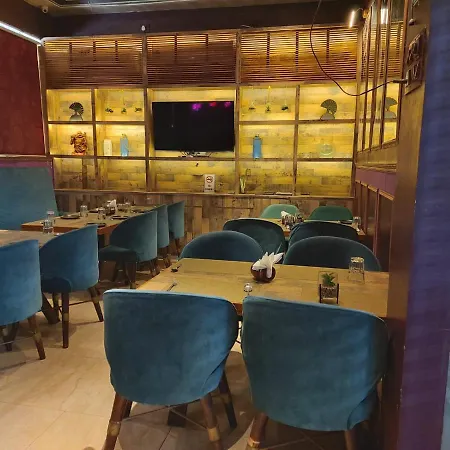 Hotel Ss Grandeur-2