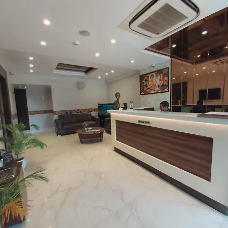 Hotel Ss Grandeur-3