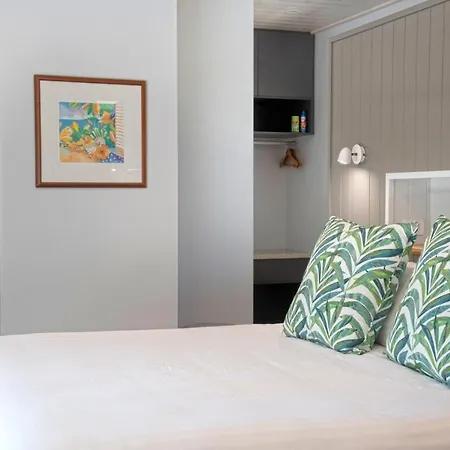 The Bungalows - Absolute Beachfront-2