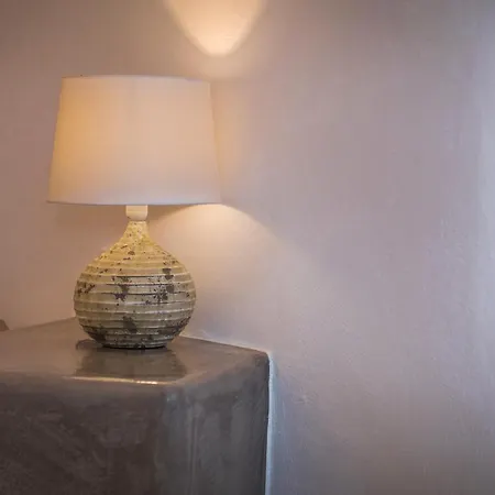 Aqua Serenity Luxury Suites Santorini-3