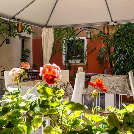 Hotel Apostoli Garden-3