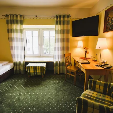 Hotel Rosenheimer Hof-3