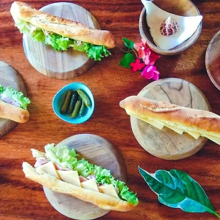 Cafe Des Arts Gili Air-2