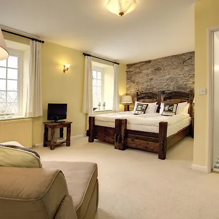 Lowthwaite B&B-3
