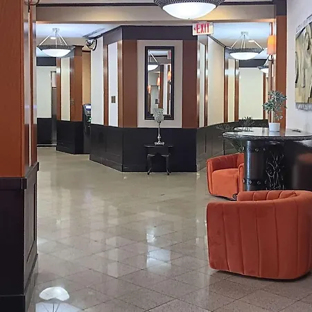Clarion Hotel & Suites-3