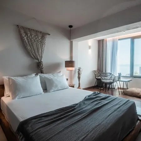 King'S & Queen'S Afitos - Suites With Private Pool-3