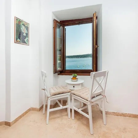 Revera Rooms-3