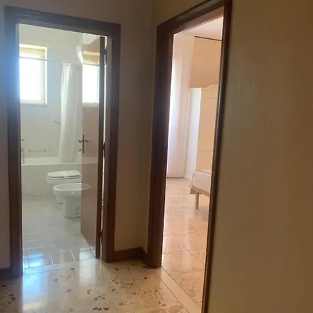 Porta Napoli Rooms-3