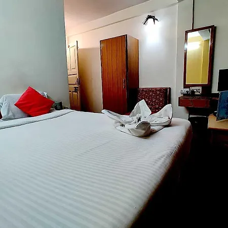 Hotel O Snowdale Residency-3