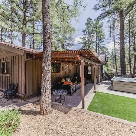 Rustic Pines Retreat-3