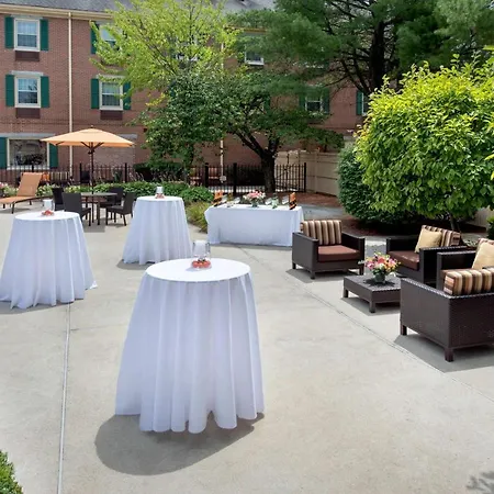 Courtyard Boston Woburn/Burlington-2