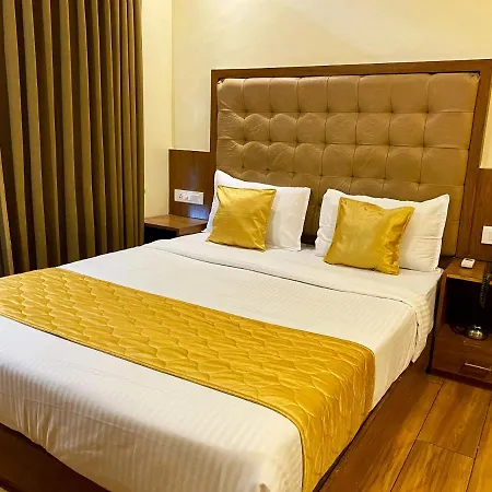 Hotel Pearl'S Bkc Inn- Near Trade Centre, Visa Consulate-3