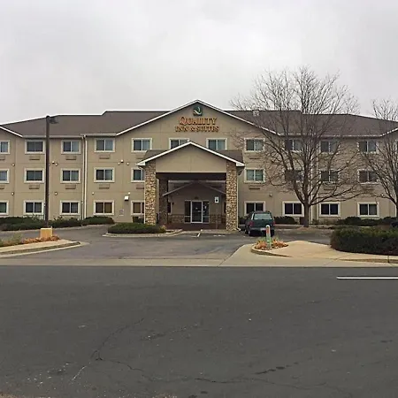 Quality Inn & Suites Loveland-3