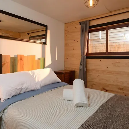 Verde Madera Hostel B&B-3