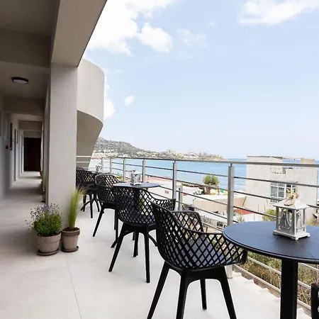 Niro Beachfront Living-3