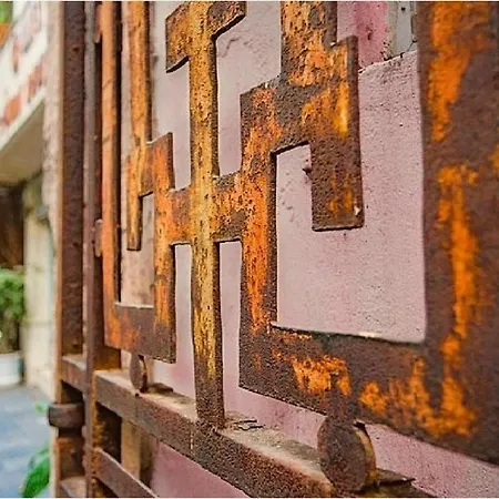 Singita Classy - A Cozy Rustic Hideaway In Hanoi Old Quarter-3