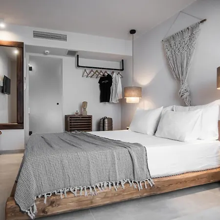 King'S & Queen'S Afitos - Suites With Private Pool-2