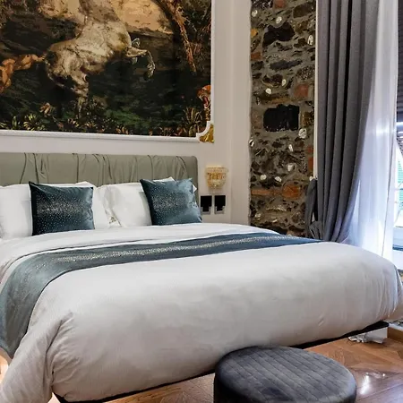 Queen Cattleya Suite-2
