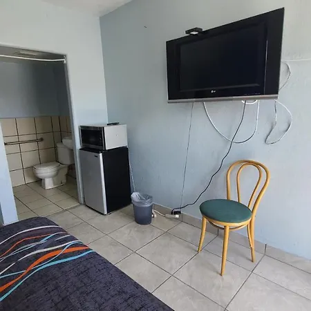 Green Spot Motel-3