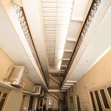 Hotel Raj Guest House-3