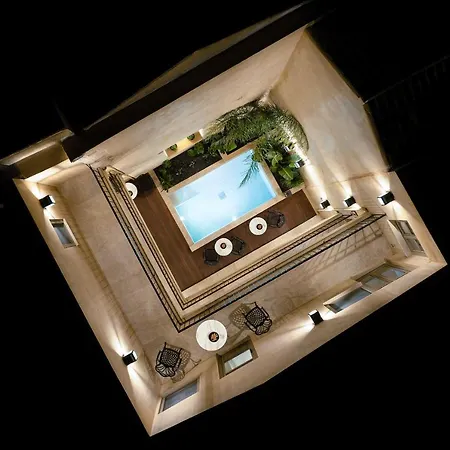 Casa Di Gaga Luxury Suites-2