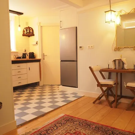 B&B Bureau Warmoesstraat-2