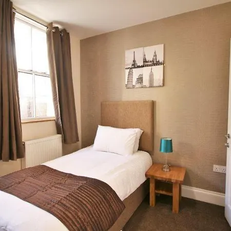 Central Studios Gloucester Place By Roomsbooked-2