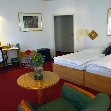 Hotel-Nachtwächter-2
