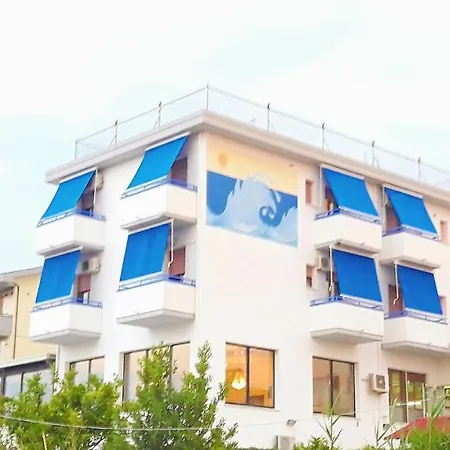 Hotel Mare Blu - Bed & Breakfast-3