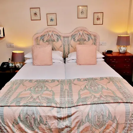 The Inglenook Hotel-3