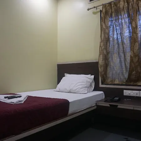 Hotel Gujrat-3