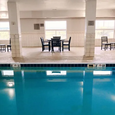 Country Inn & Suites By Radisson, Moline Airport-2