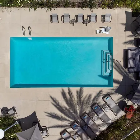 Courtyard By Marriott Santa Ana Orange County-3