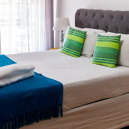 Airport Royal Guest House-3
